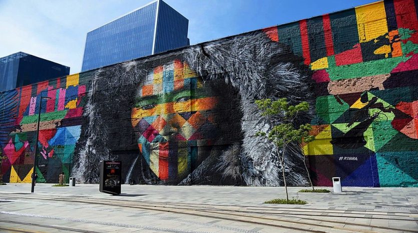 Mural por Eduardo Kobra no Porto Maravilha (Imagem: Buzancar/Wikimedia Commons)